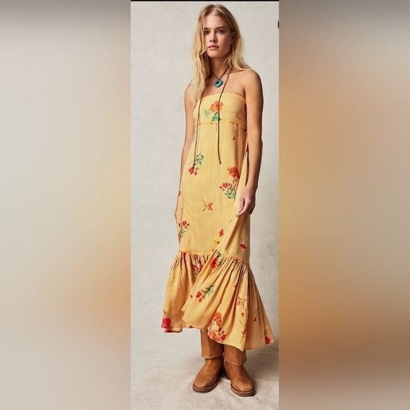 Free People Dresses & Skirts - Free People Rosie Posie Midi Dress, BNWT with flaw, Size L